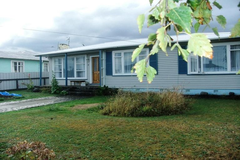 Photo of property in 18 Maire Street, Levin, 5510