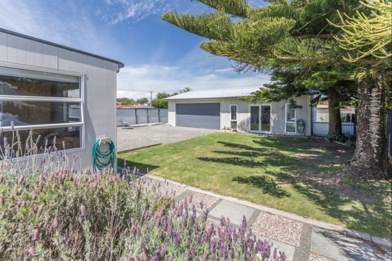 Photo of property in 45 Koputara Road, Himatangi Beach, Foxton, 4891