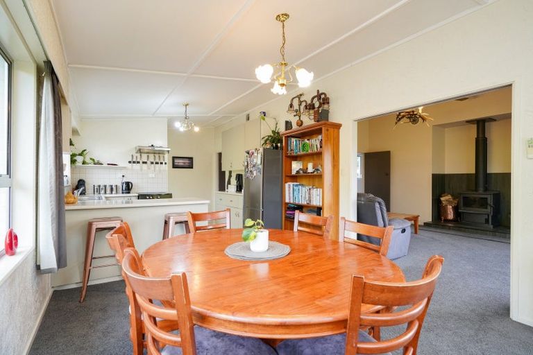 Photo of property in 56 Mason Road, Seaward Bush, Invercargill, 9871