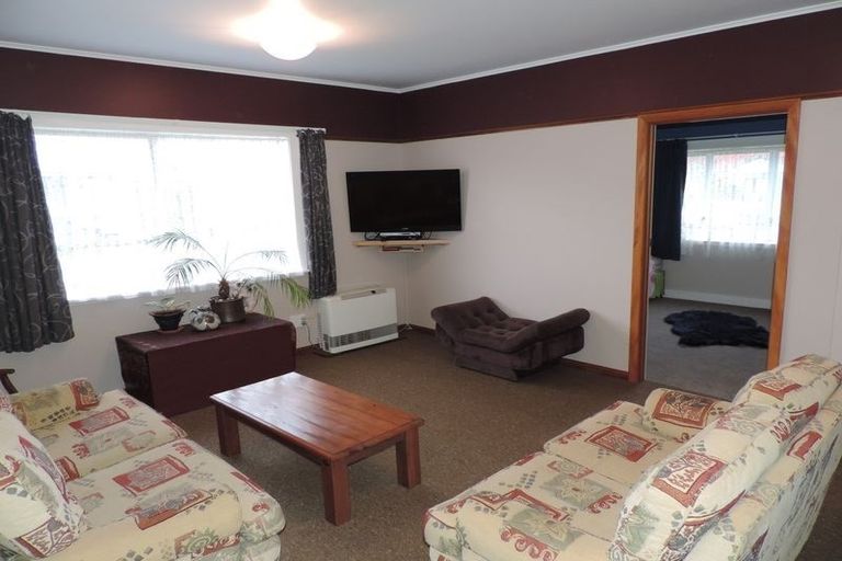 Photo of property in 170 Hakanoa Street, Huntly, 3700