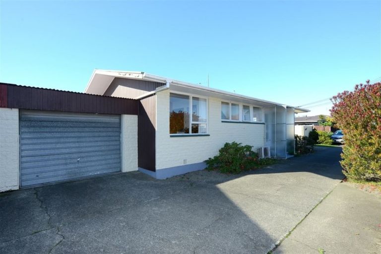 Photo of property in 1/29a Wainoni Road, Wainoni, Christchurch, 8061
