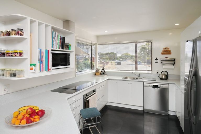 Photo of property in 19 Saint Pauls Place, Burwood, Christchurch, 8083
