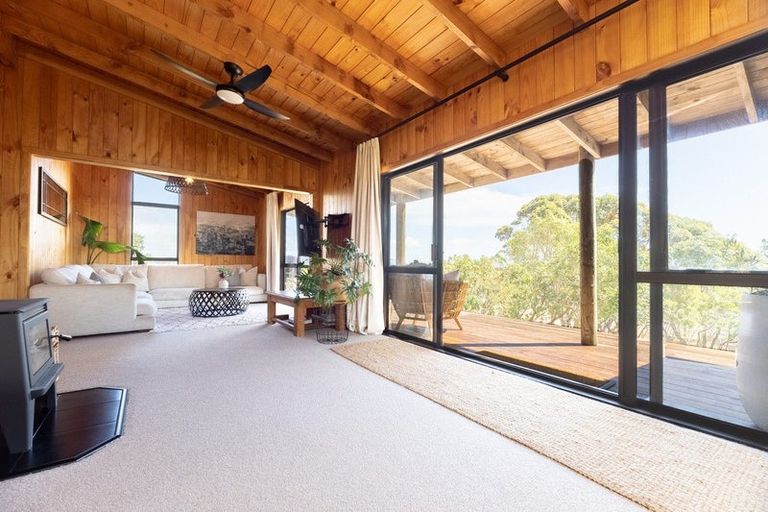 Photo of property in 245 Te Hapua Road, Te Horo, Otaki, 5581