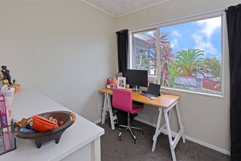Photo of property in 62 Vintage Drive, Henderson, Auckland, 0612