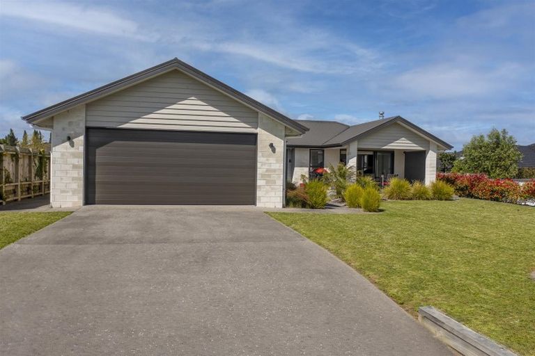 Photo of property in 4 Topping Place, Whitianga, 3510