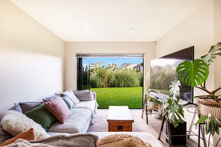 Photo of property in 26 Port Lane, Whitby, Porirua, 5024