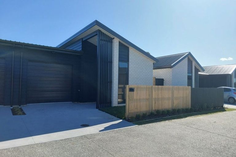 Photo of property in 10 Papaka Lane, Poike, Tauranga, 3112
