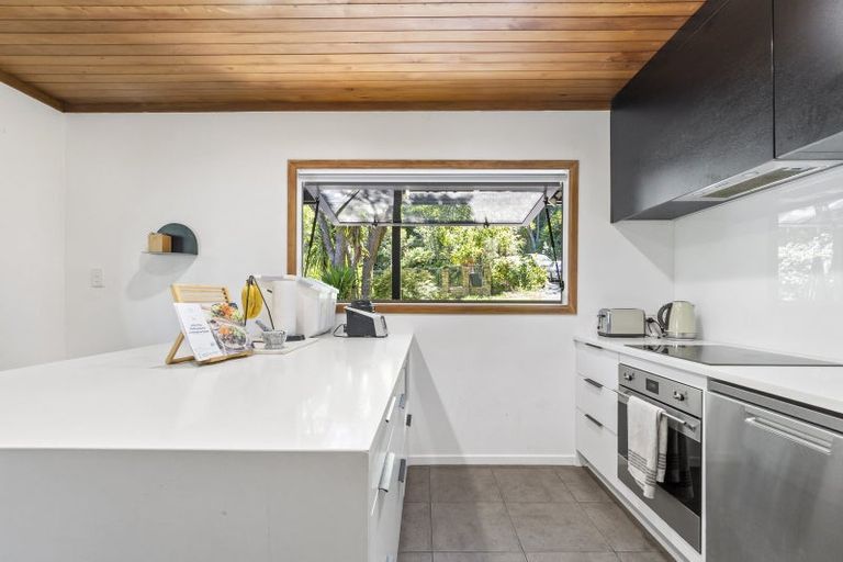 Photo of property in 110 Attwood Road, Paremoremo, Auckland, 0632
