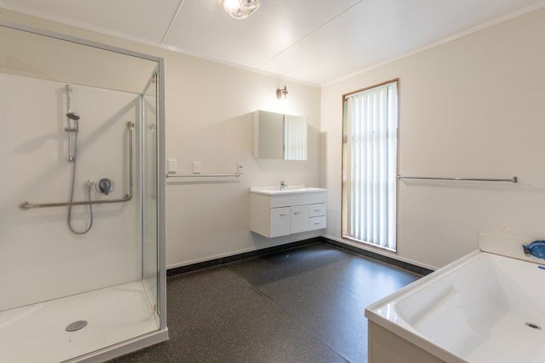 Photo of property in 25 Ranfurly Street, Dannevirke, 4930