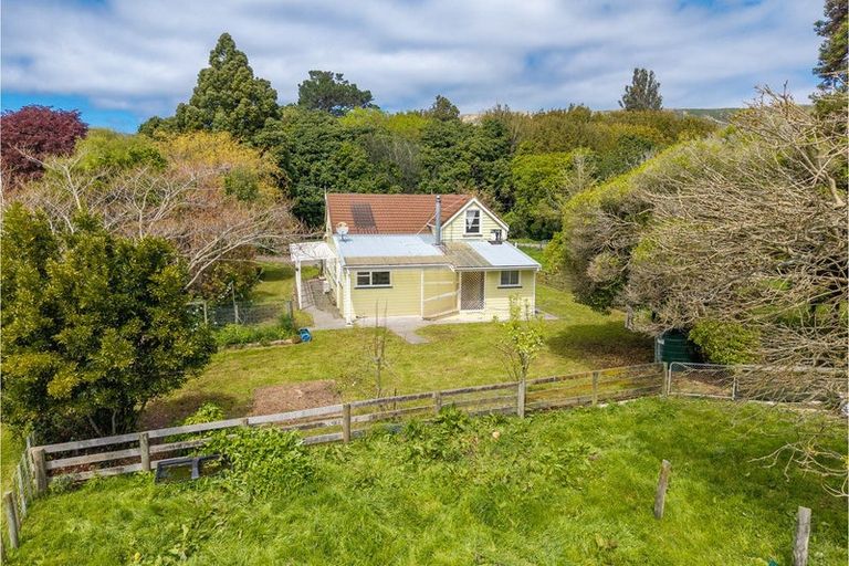 Photo of property in 44 Atkins Road, Otaki, 5583
