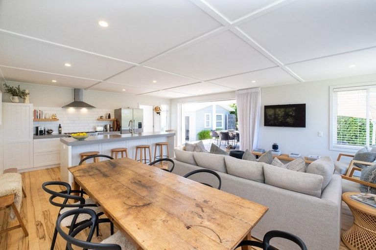 Photo of property in 19 Harper Road, Waimarama, 4294