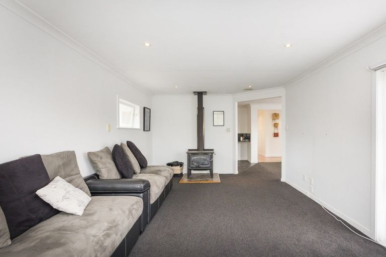 Photo of property in 10 Antrim Place, Hokowhitu, Palmerston North, 4410