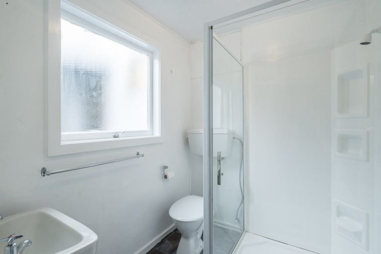 Photo of property in 22 Aorangi Road, Paraparaumu, 5032