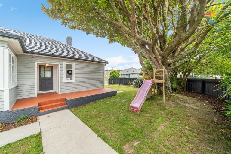 Photo of property in 273 Naenae Road, Naenae, Lower Hutt, 5011