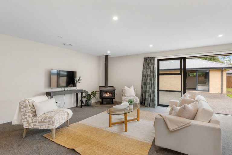 Photo of property in 9 Cressy Place, Darfield, 7510