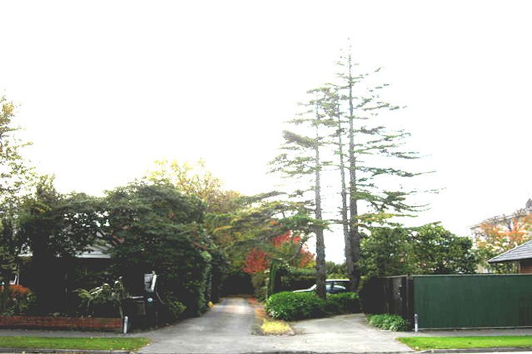 Photo of property in 52b Memorial Avenue, Ilam, Christchurch, 8053