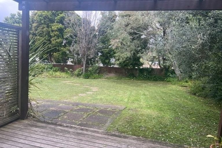 Photo of property in 2/56 Lynden Avenue, Hillcrest, Auckland, 0627