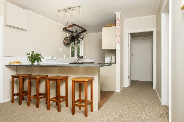 Photo of property in 87 Milton Terrace, Picton, 7220