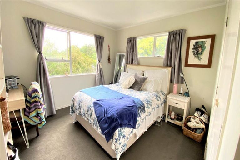 Photo of property in 27 Malters Place, Browns Bay, Auckland, 0630