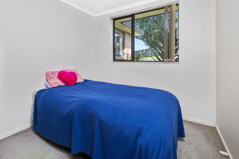 Photo of property in 4 George Arthur Place, Pukekohe, 2120