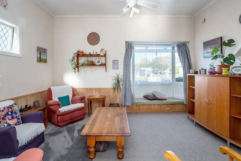Photo of property in 102 Villa Street, Masterton, 5810
