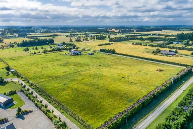 Photo of property in 174 Swamp Road, Loburn, Rangiora, 7472