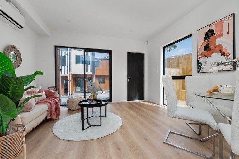 Photo of property in 7/18 Dellwood Avenue, Henderson, Auckland, 0612