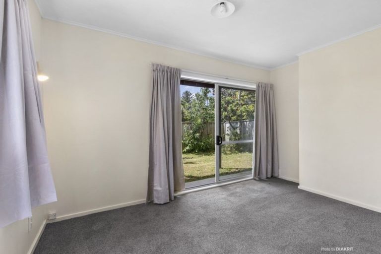 Photo of property in 2b Radnall Way, Johnsonville, Wellington, 6037