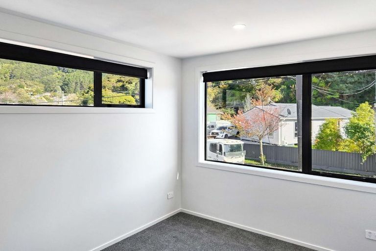 Photo of property in 1/11 Lees Grove, Wainuiomata, Lower Hutt, 5014