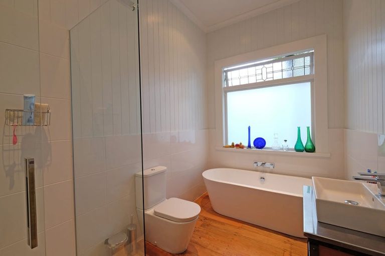 Photo of property in 3 Awanui Street, Birkenhead, Auckland, 0626