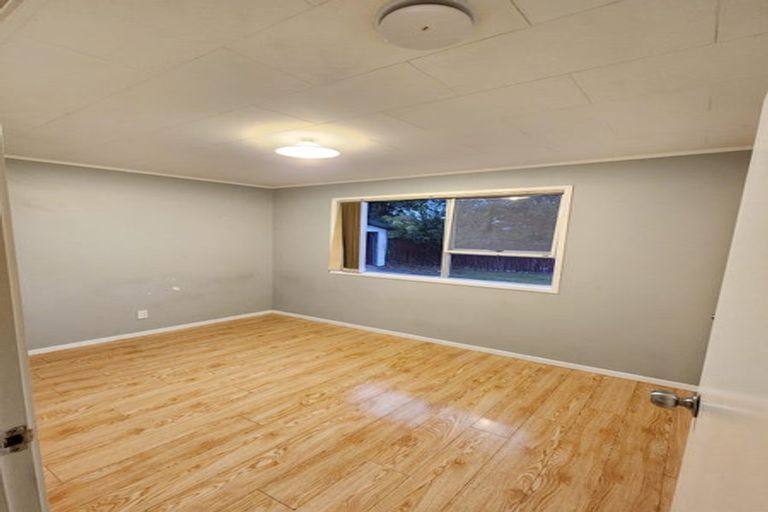 Photo of property in 14 Tango Place, Henderson, Auckland, 0610
