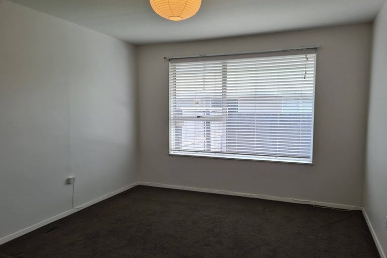 Photo of property in 2/10 Brogar Place, Casebrook, Christchurch, 8051