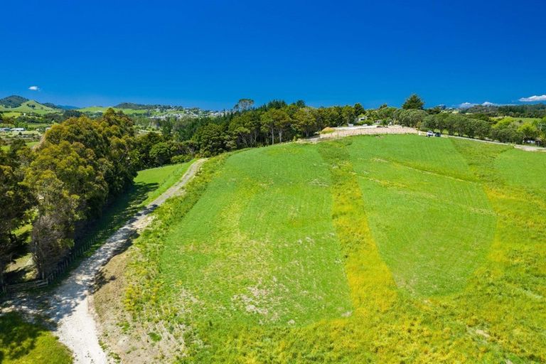 Photo of property in 2116 Cove Road, Mangawhai, Kaiwaka, 0573