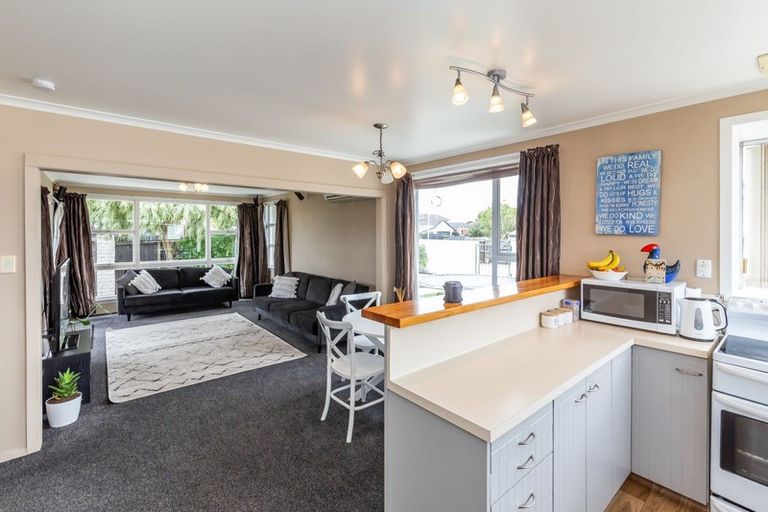 Photo of property in 220 Grimseys Road, Redwood, Christchurch, 8051