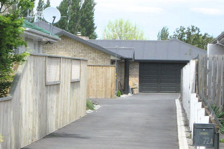 Photo of property in 72a Dunedin Street, Redwood, Christchurch, 8051