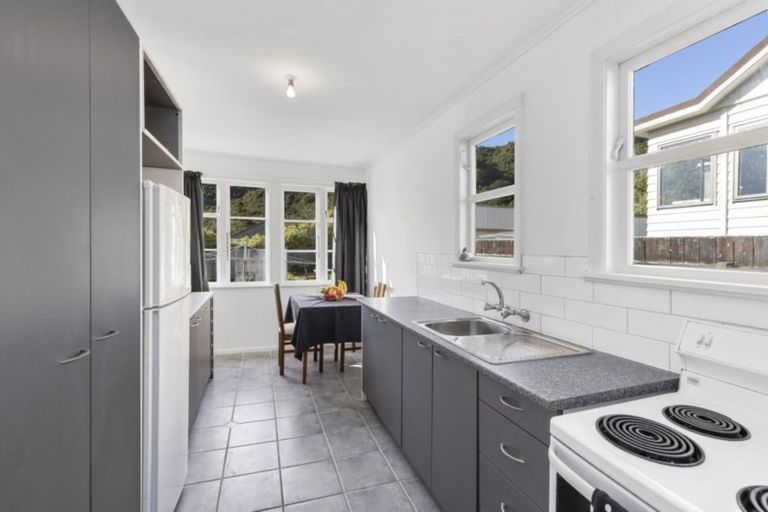 Photo of property in 56 Wilkie Crescent, Naenae, Lower Hutt, 5011