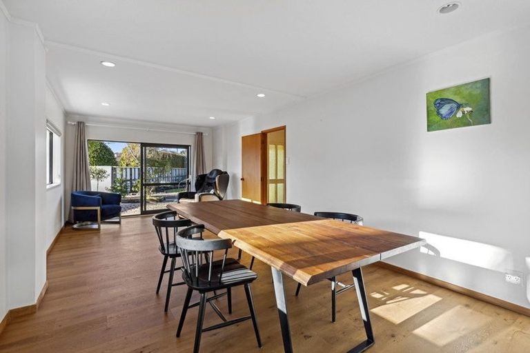 Photo of property in 13 Tarahanga Street, Northcote, Auckland, 0627