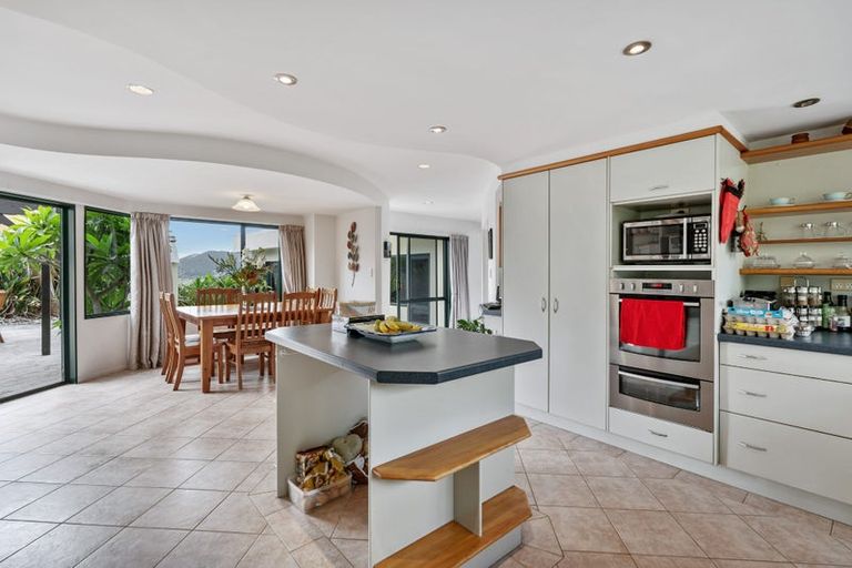 Photo of property in 10 Matarau Road, Matarau, Kamo, 0185