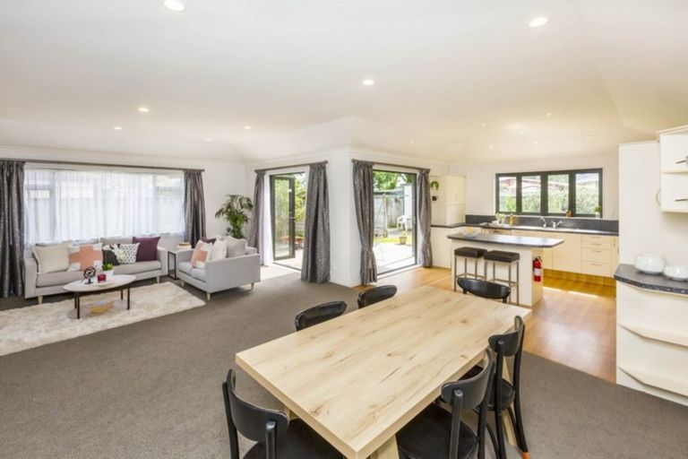 Photo of property in 30 Exchange Street, Ebdentown, Upper Hutt, 5018