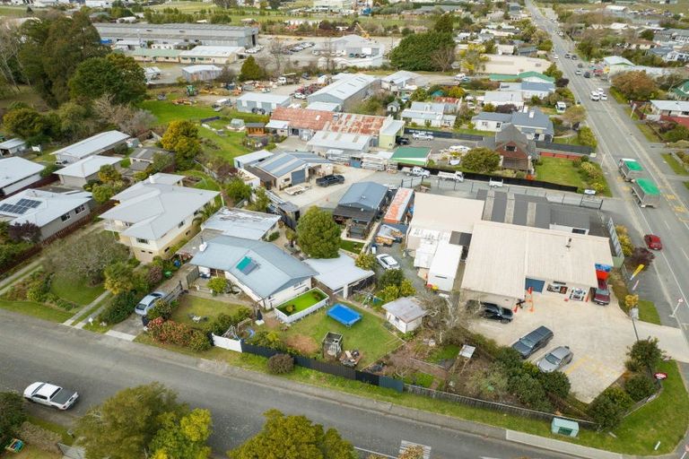 Photo of property in 2 Fairfield Street, Brightwater, 7022