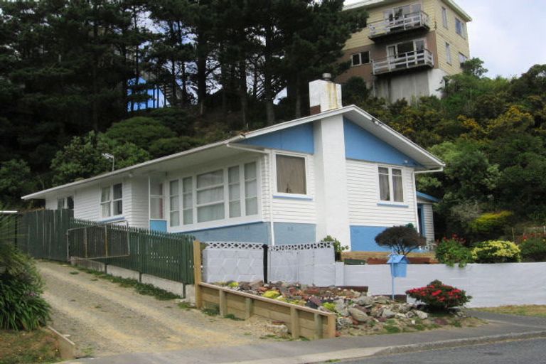 Photo of property in 43 Montreal Grove, Kingston, Wellington, 6021