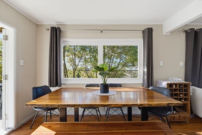 Photo of property in 29 Cedar Terrace, Stanmore Bay, Whangaparaoa, 0932