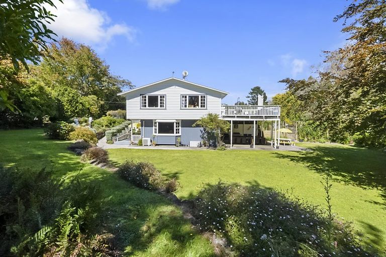 Photo of property in 1324 Egmont Road, Egmont Village, Inglewood, 4386