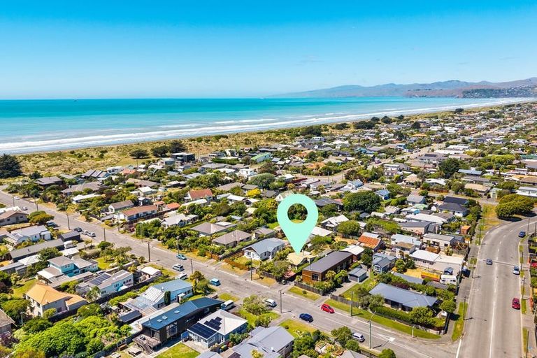 Photo of property in 43 Tovey Street, New Brighton, Christchurch, 8061