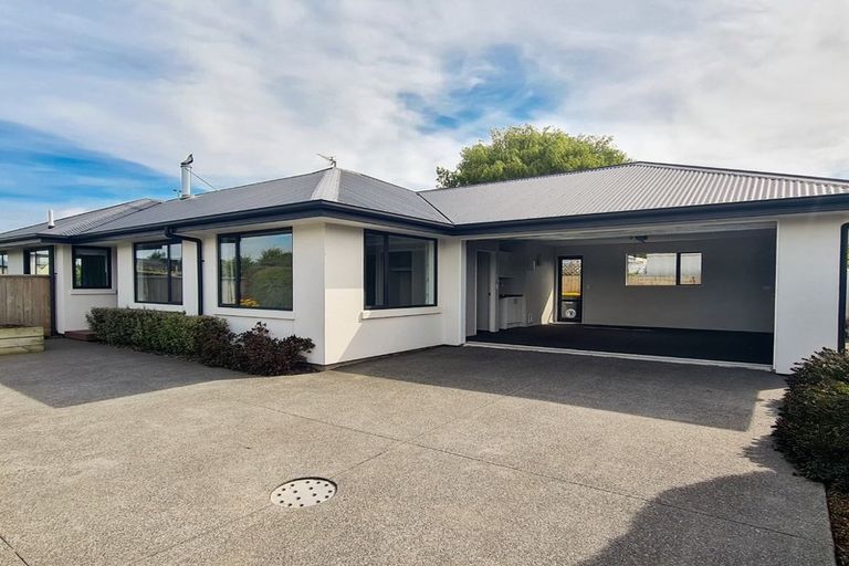 Photo of property in 35b Hargood Street, Woolston, Christchurch, 8062