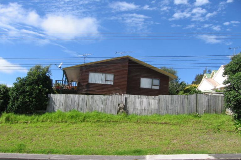 Photo of property in 897 Beach Road, Waiake, Auckland, 0630