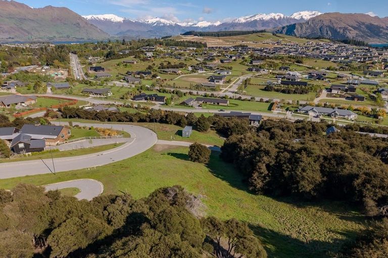 Photo of property in 7 Highfield Ridge, Wanaka, 9305