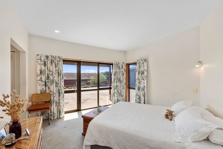 Photo of property in 115 Tutere Street, Waikanae Beach, Waikanae, 5036