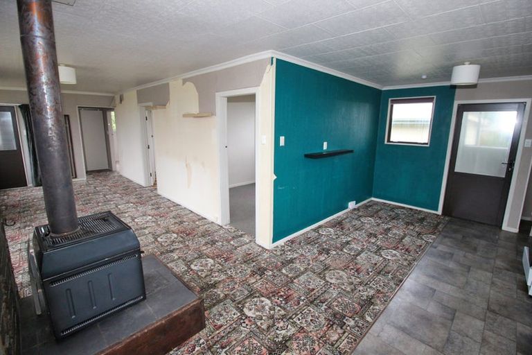 Photo of property in 26 Tokanui-haldane Road, Tokanui, 9884