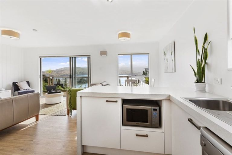 Photo of property in 97 Kahu Road, Paremata, Porirua, 5024